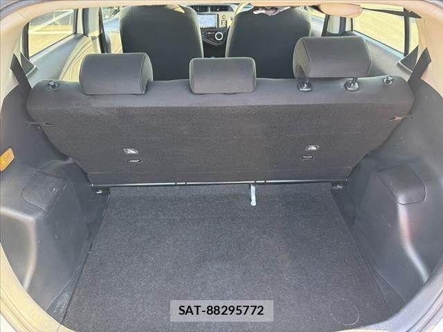 Toyota AQUA 2020-05 8072801-19