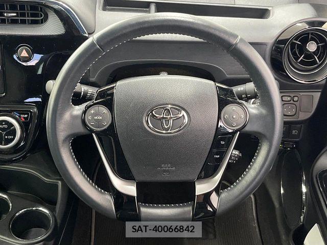 Toyota AQUA 2018-12 8072790-11