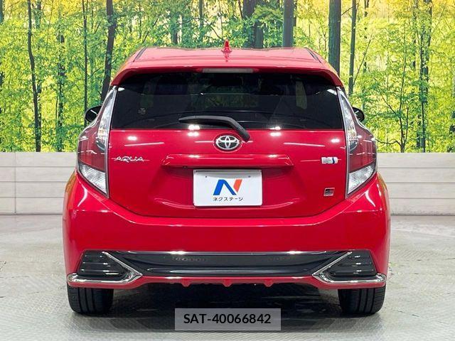 Toyota AQUA 2018-12 8072790-14