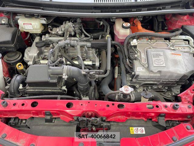 Toyota AQUA 2018-12 8072790-17