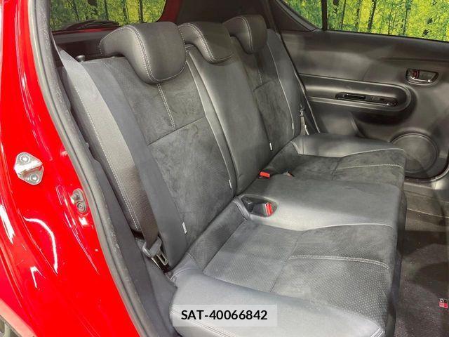 Toyota AQUA 2018-12 8072790-8