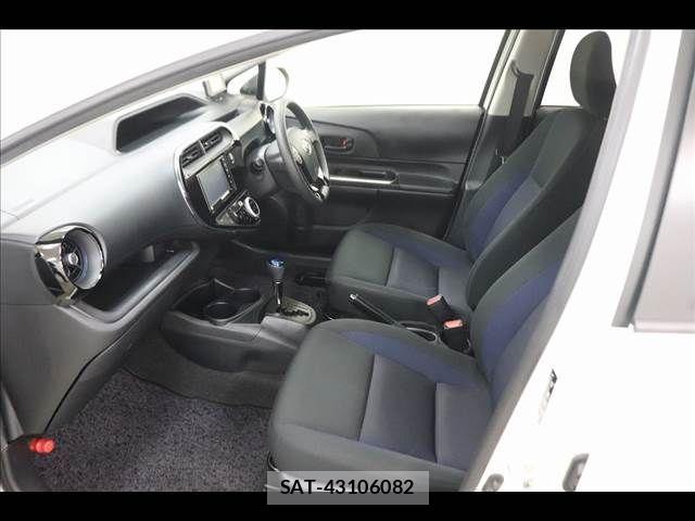Toyota AQUA 2020-01 8072792-11
