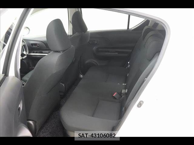 Toyota AQUA 2020-01 8072792-12