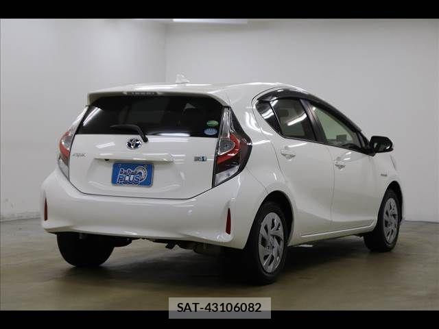 Toyota AQUA 2020-01 8072792-18
