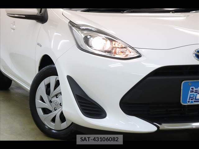 Toyota AQUA 2020-01 8072792-22
