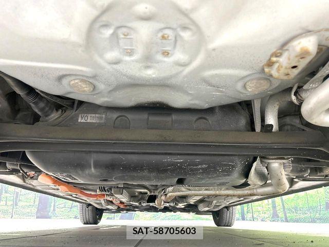 Toyota AQUA 2013-11 8072833-18