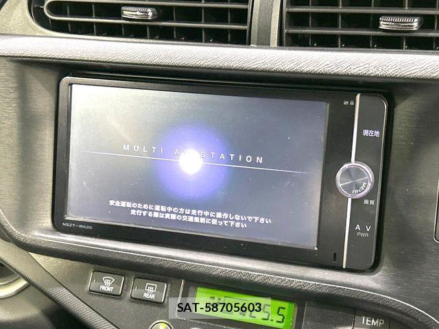 Toyota AQUA 2013-11 8072833-1