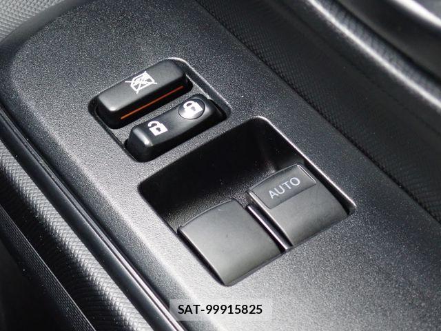 Toyota AQUA 2019-04 8072806-12