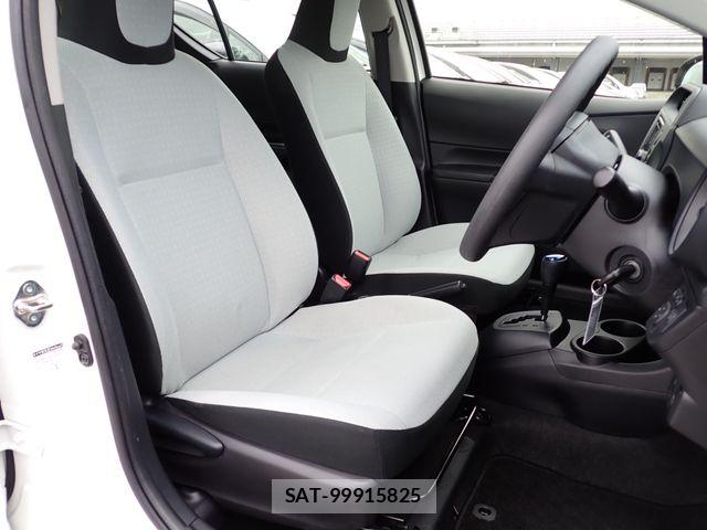 Toyota AQUA 2019-04 8072806-14