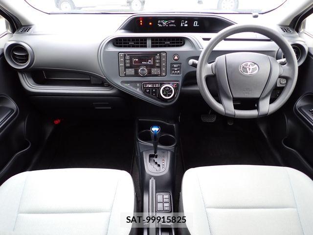 Toyota AQUA 2019-04 8072806-1