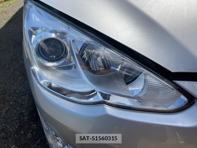 Toyota AQUA 2015-07 8072831-14