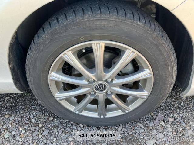Toyota AQUA 2015-07 8072831-4
