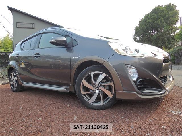 Toyota AQUA 2015-01 8072572-0