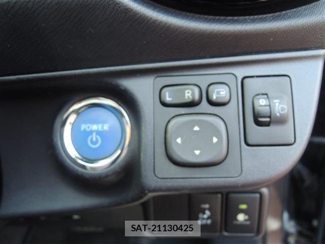 Toyota AQUA 2015-01 8072572-24