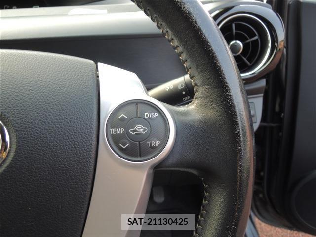 Toyota AQUA 2015-01 8072572-27