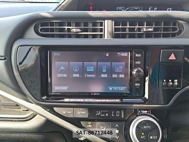 Toyota AQUA 2017-05 8072791-12