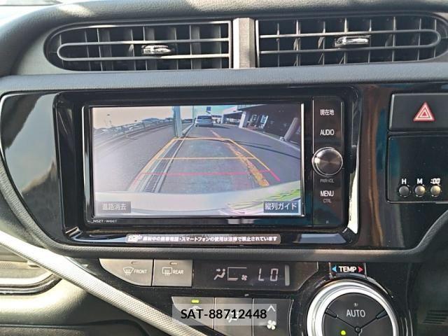 Toyota AQUA 2017-05 8072791-13