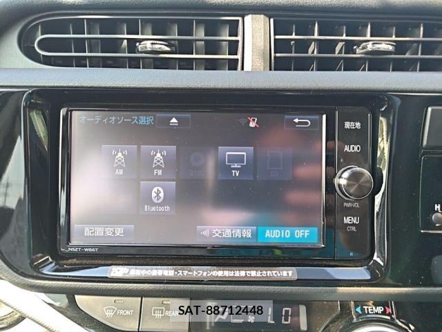 Toyota AQUA 2017-05 8072791-14