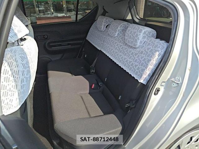 Toyota AQUA 2017-05 8072791-20