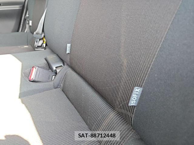 Toyota AQUA 2017-05 8072791-23