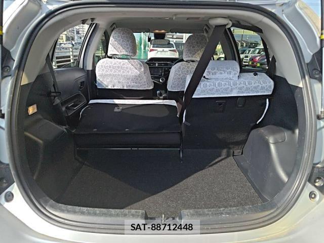 Toyota AQUA 2017-05 8072791-25