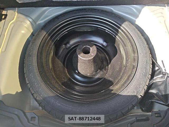 Toyota AQUA 2017-05 8072791-29