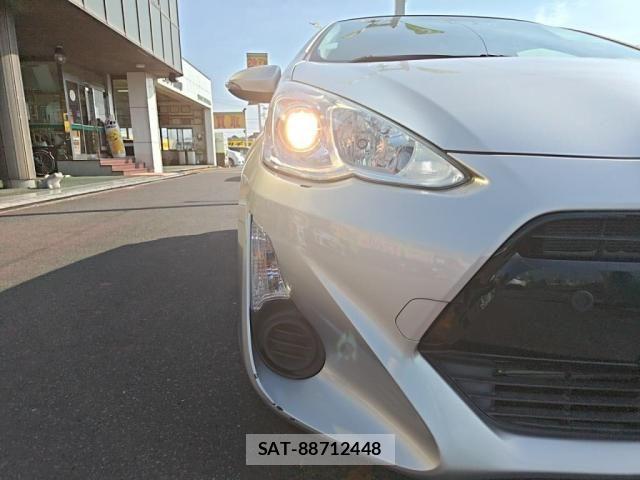 Toyota AQUA 2017-05 8072791-8