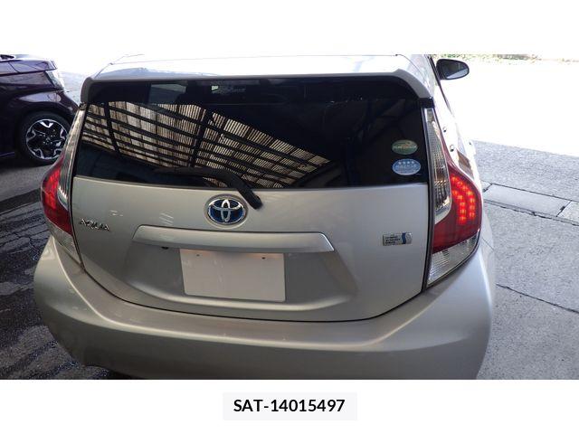 Toyota AQUA 2015-10 8072830-9