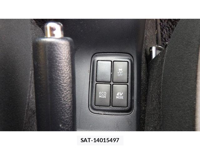 Toyota AQUA 2015-10 8072830-14