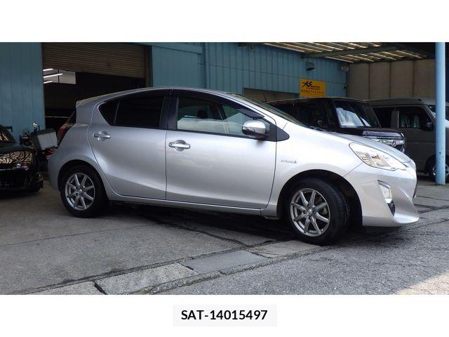 Toyota AQUA 2015-10 8072830-5