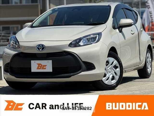 Toyota AQUA 2023-07 8072785-0