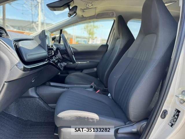 Toyota AQUA 2023-07 8072785-16