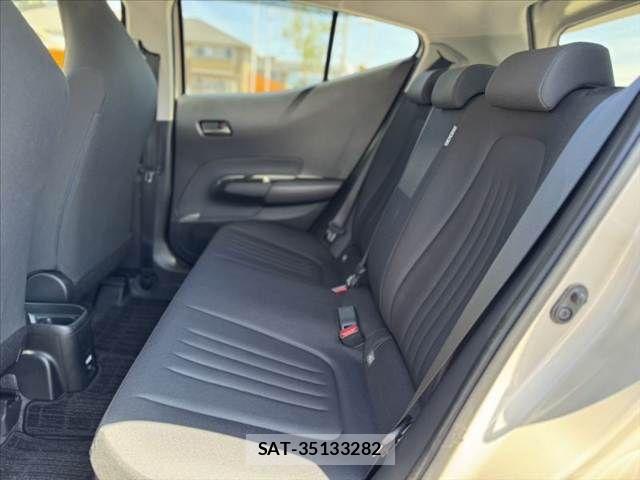 Toyota AQUA 2023-07 8072785-17