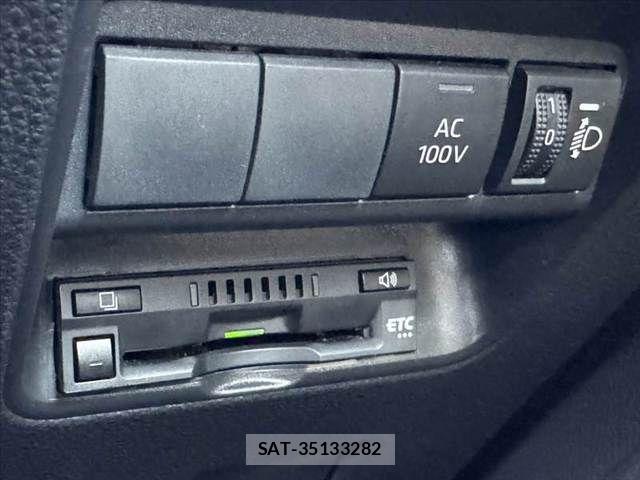 Toyota AQUA 2023-07 8072785-23