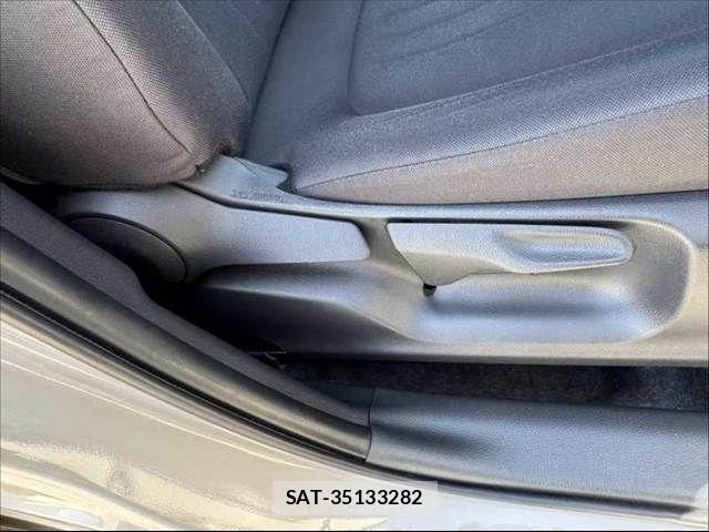 Toyota AQUA 2023-07 8072785-29