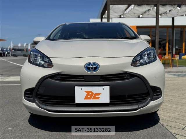Toyota AQUA 2023-07 8072785-8