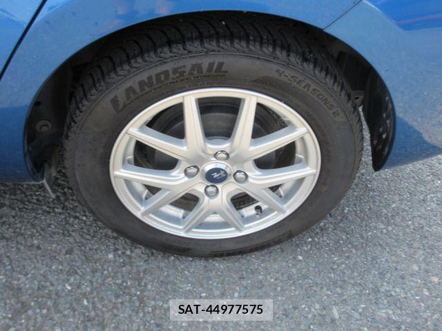 Toyota AQUA 2017-09 8072813-16