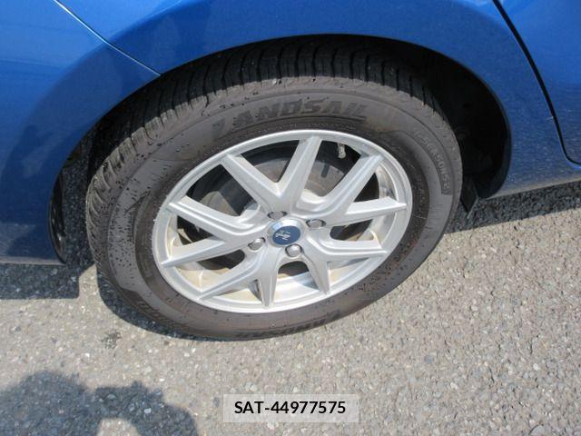 Toyota AQUA 2017-09 8072813-17