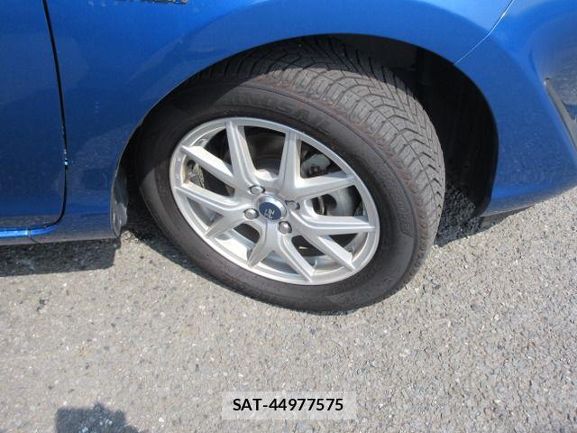 Toyota AQUA 2017-09 8072813-18