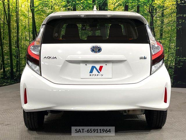 Toyota AQUA 2021-05 8072797-14