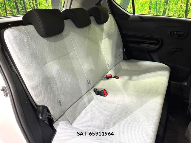 Toyota AQUA 2021-05 8072797-8