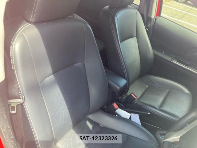 Toyota AQUA 2013-07 8072838-10