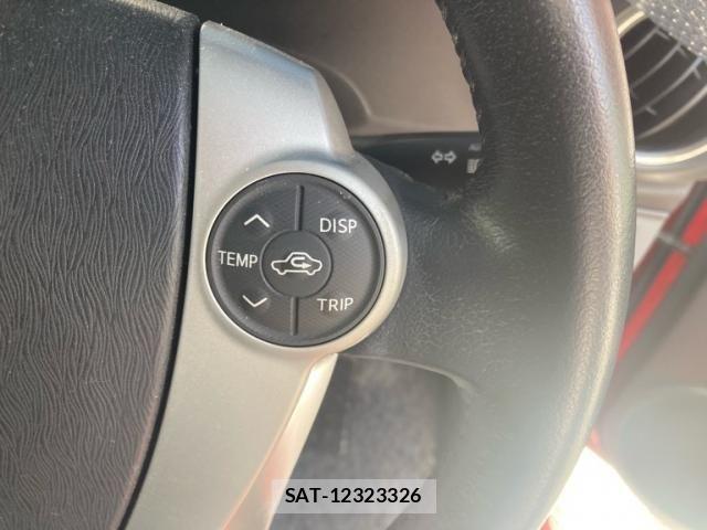 Toyota AQUA 2013-07 8072838-12