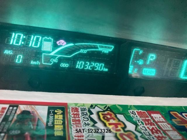 Toyota AQUA 2013-07 8072838-15