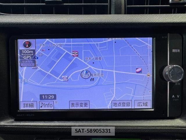 Toyota AQUA 2013-07 8072571-13