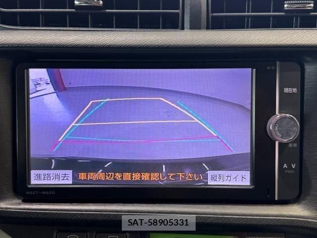 Toyota AQUA 2013-07 8072571-14