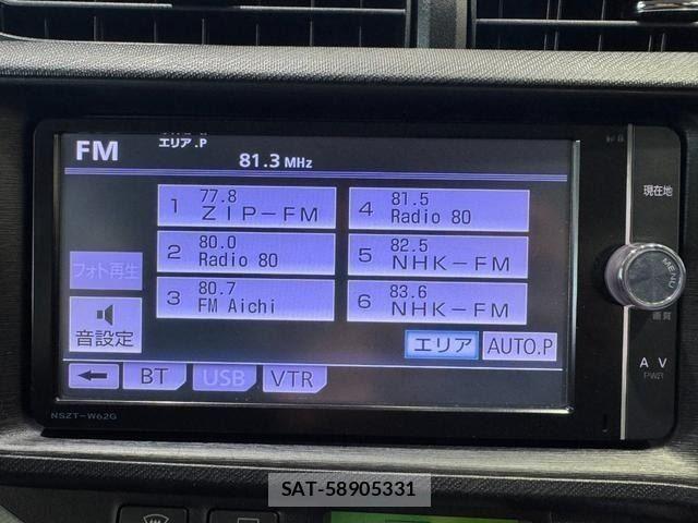 Toyota AQUA 2013-07 8072571-15