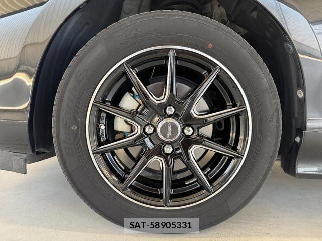 Toyota AQUA 2013-07 8072571-7
