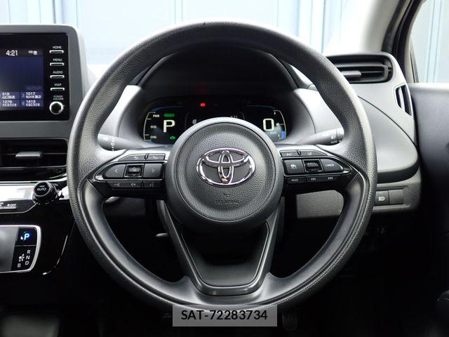 Toyota AQUA 2022-10 8072786-13