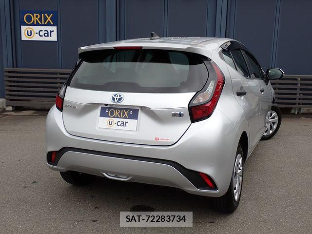 Toyota AQUA 2022-10 8072786-2